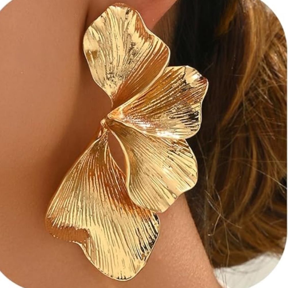 Gold Leaf Earrings.